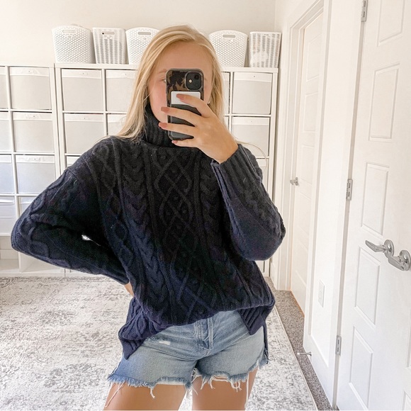 Tuckernuck Sweaters - TUCKERNUCK Navy Fitzgerald Cableknit Sweater